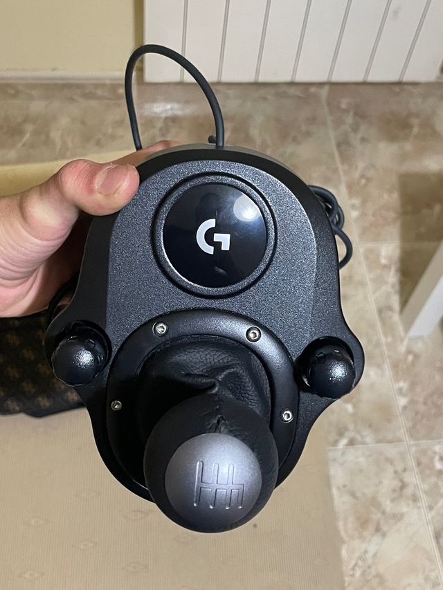 Volante logitech G29+Shifter+Gran turismo 7 de segunda mano por 215 EUR