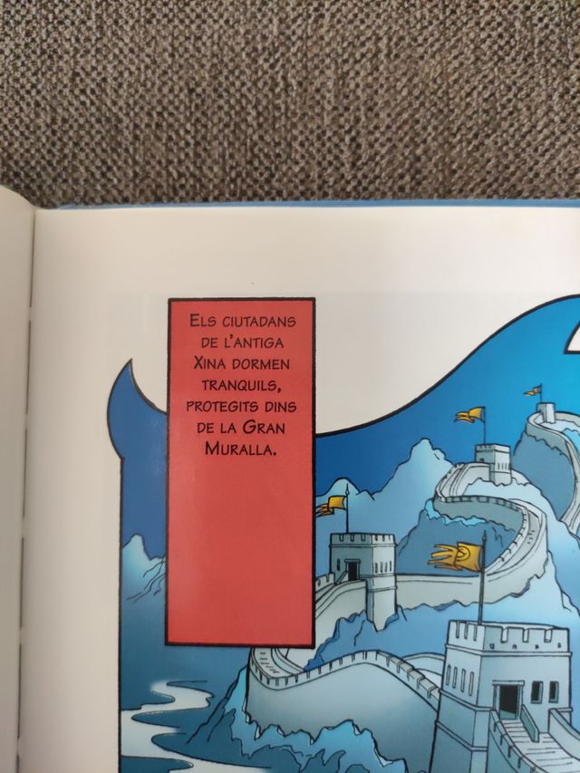 Cómic Mulan. Disney. Edició català/anglès.