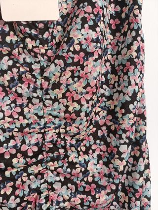 Vestido fruncido flores Pull&Bear
