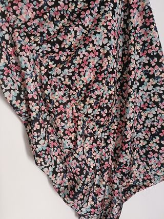 Vestido fruncido flores Pull&Bear