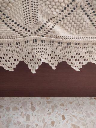 Colcha de de hilo perlé beige para cama de 135 cm