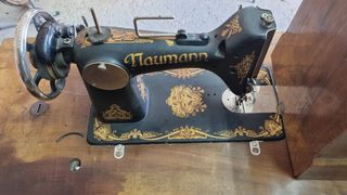 Maquina de coser NAUMANN