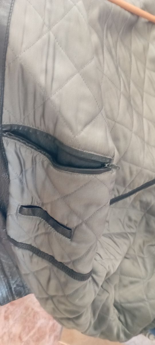 chaquetón de cuero negro caballero