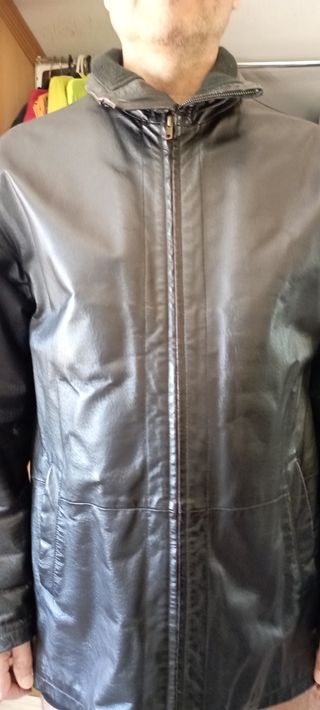 chaquetón de cuero negro caballero