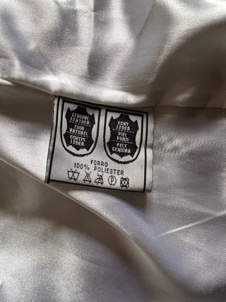 Cazadora de cuero mujer