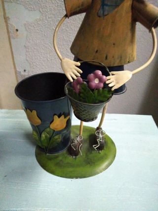 Muñecos decoración jardín.