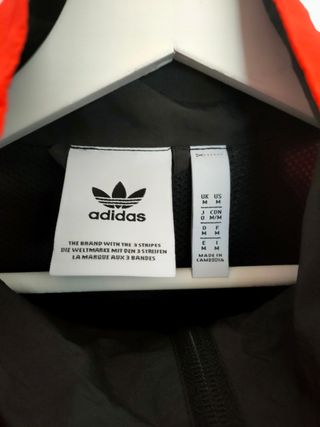 chaqueta Adidas nueva