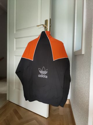 chaqueta Adidas nueva