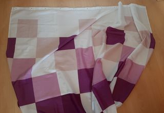 Cortina de baño morada