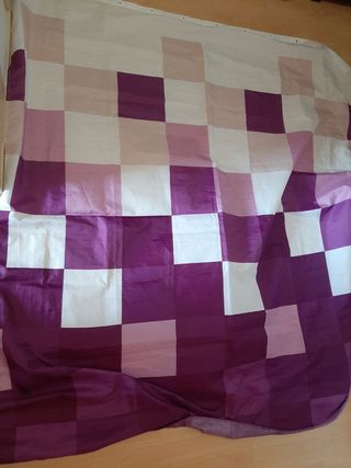 Cortina de baño morada