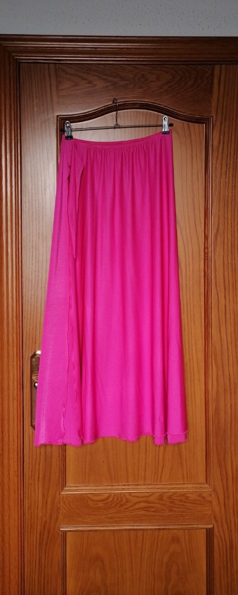 Falda fucsia mujer