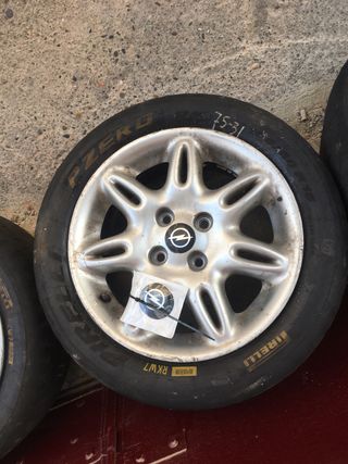 Llantas 4x100 honda/Rover/opel/Renault + neu slick