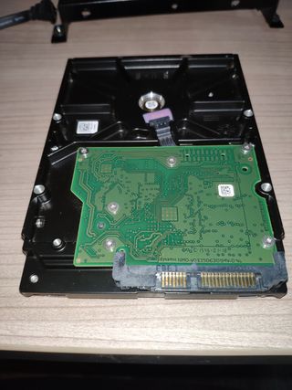 Disco duro 3,5" 500gb+cable SATA+soporte antibibra