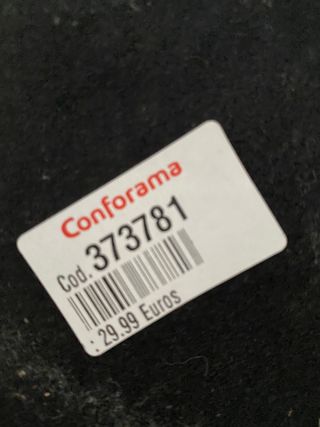 Candelabros negros con brillo.