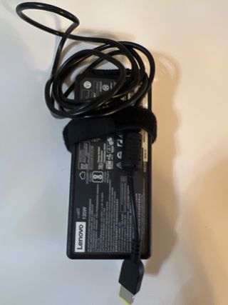 Lenovo ThinkPad Hydrid USB-Cwith USB-A Dick satati