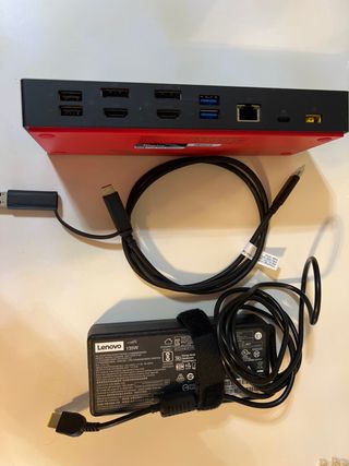 Lenovo ThinkPad Hydrid USB-Cwith USB-A Dick satati