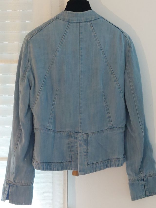 cazadora Zara vaquera entallada
