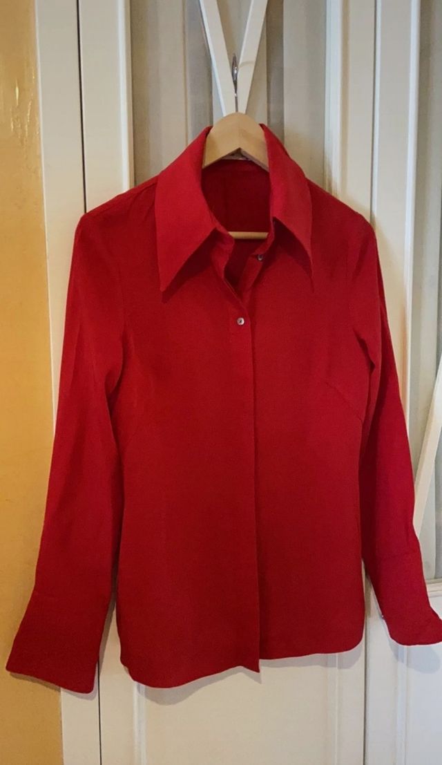 Espectacular camisa de Mango.