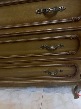 Cómoda y espejo