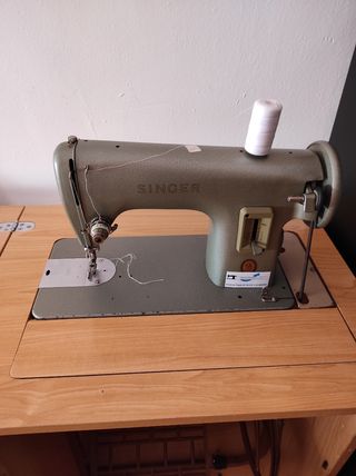 maquina de coser antigua