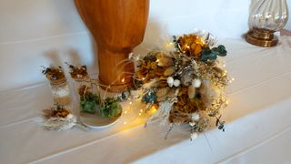 pendientes de aro con flor