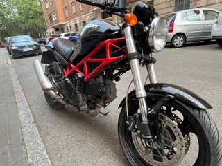 Ducati monster 695