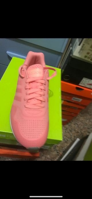 Adidas a estrenar por cierre de tienda n 41