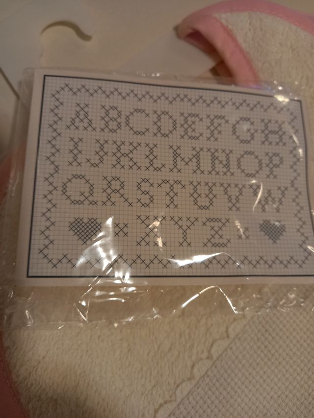 Par de baberos para bordar