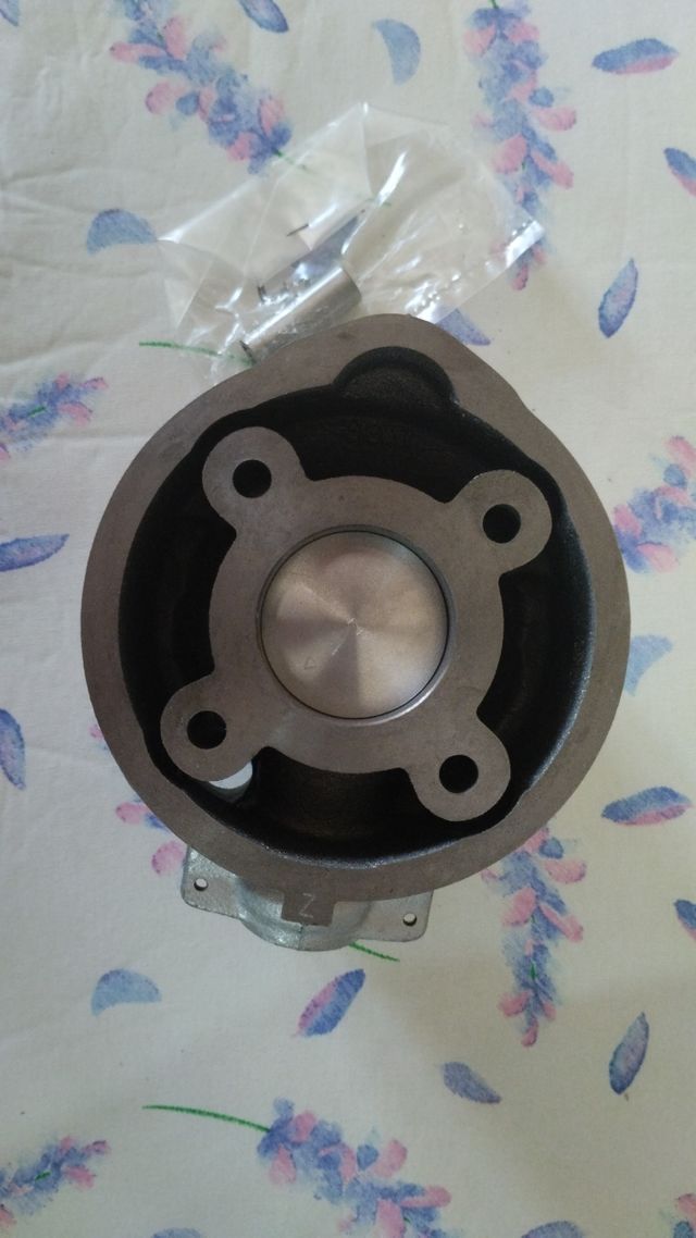 cilindro y pistón Aprilia RS 50