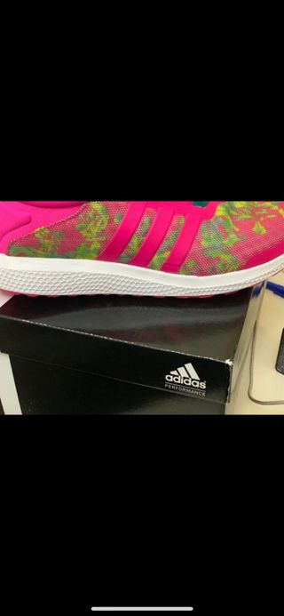 Adidas originales por cierre de tienda n 41