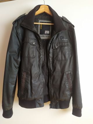 Chaqueta Jack&Jones. Talla M