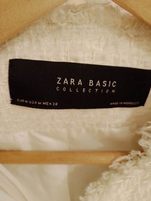 abrigo blanco  entre tiempo/ crema zara