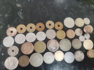 se venden monedas antiguas y modernas
