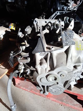 Caja cambio Toyota Corolla verso 2010