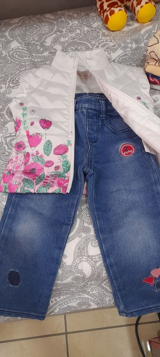 jeans con Giubbino smanicato bimba