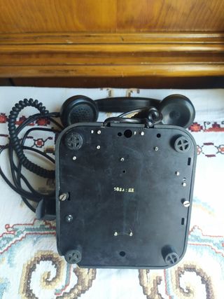 Teléfono antiguo negro Baquelita años 60