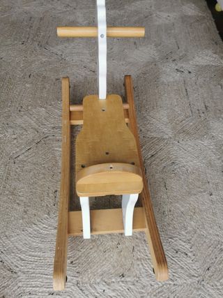 Caballito balancín de madera VILAC