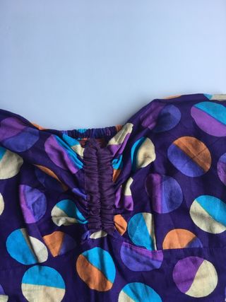 Mono corto. Hecho en India