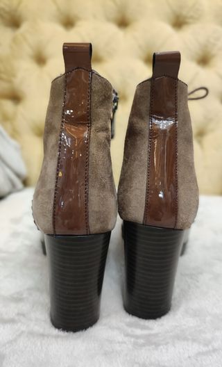 Botín PIEL DANSI tonos marrones, camel