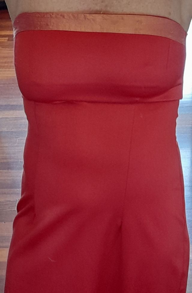 abito lungo senza maniche