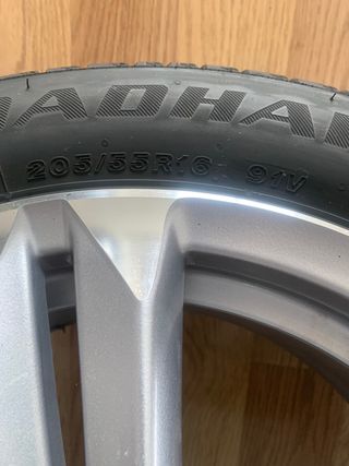 Llantas Honda crz 16" con neumáticos 