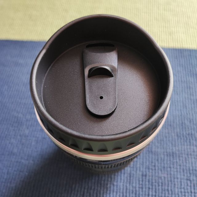 Taza Térmica "Lente Objetivo de Cámara"