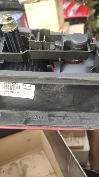 Piloto trasero izquierdo y derecho Renault laguna