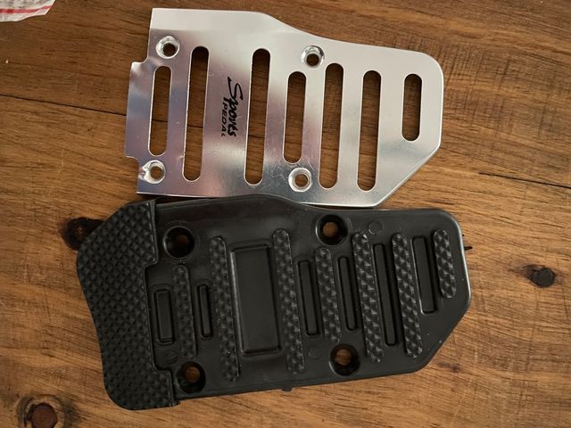 Cubre pedales aluminio