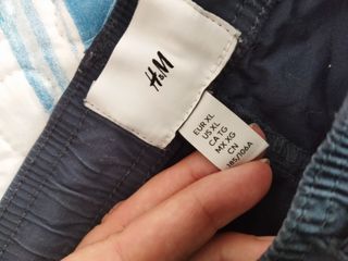 Pantalón corto marino H&M hombre