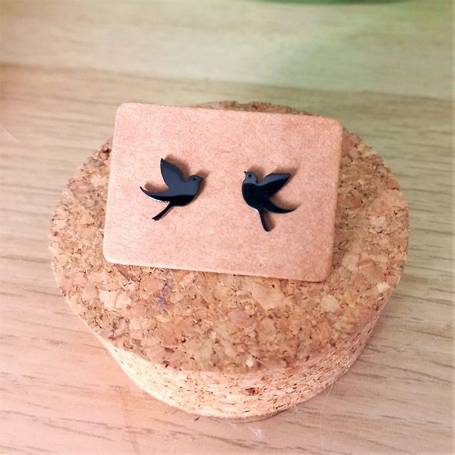 Pendientes de paloma. Acero hipoalergenico negro