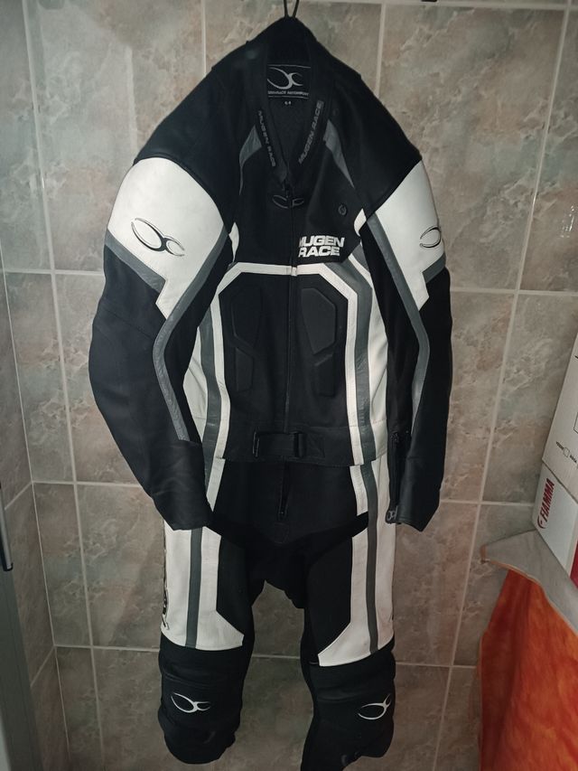 mono 2 piezas mugen race talla 54