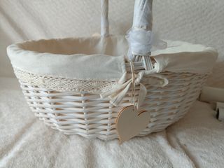 CESTA REGALOS Y ANILLOS BODA