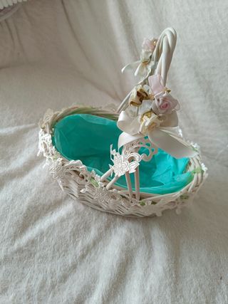 CESTA REGALOS Y ANILLOS BODA