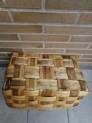 Cesta fibras naturales